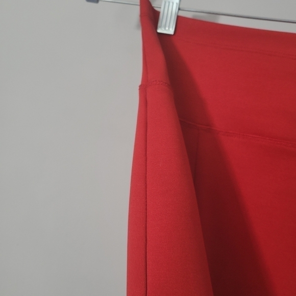 Maeva Red Stretchy Knee Length Skirt - Picture 4 of 10